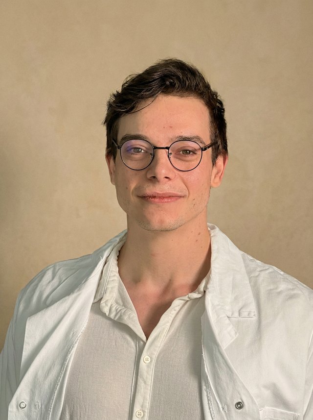 Dr. med. univ. James Bielenstein